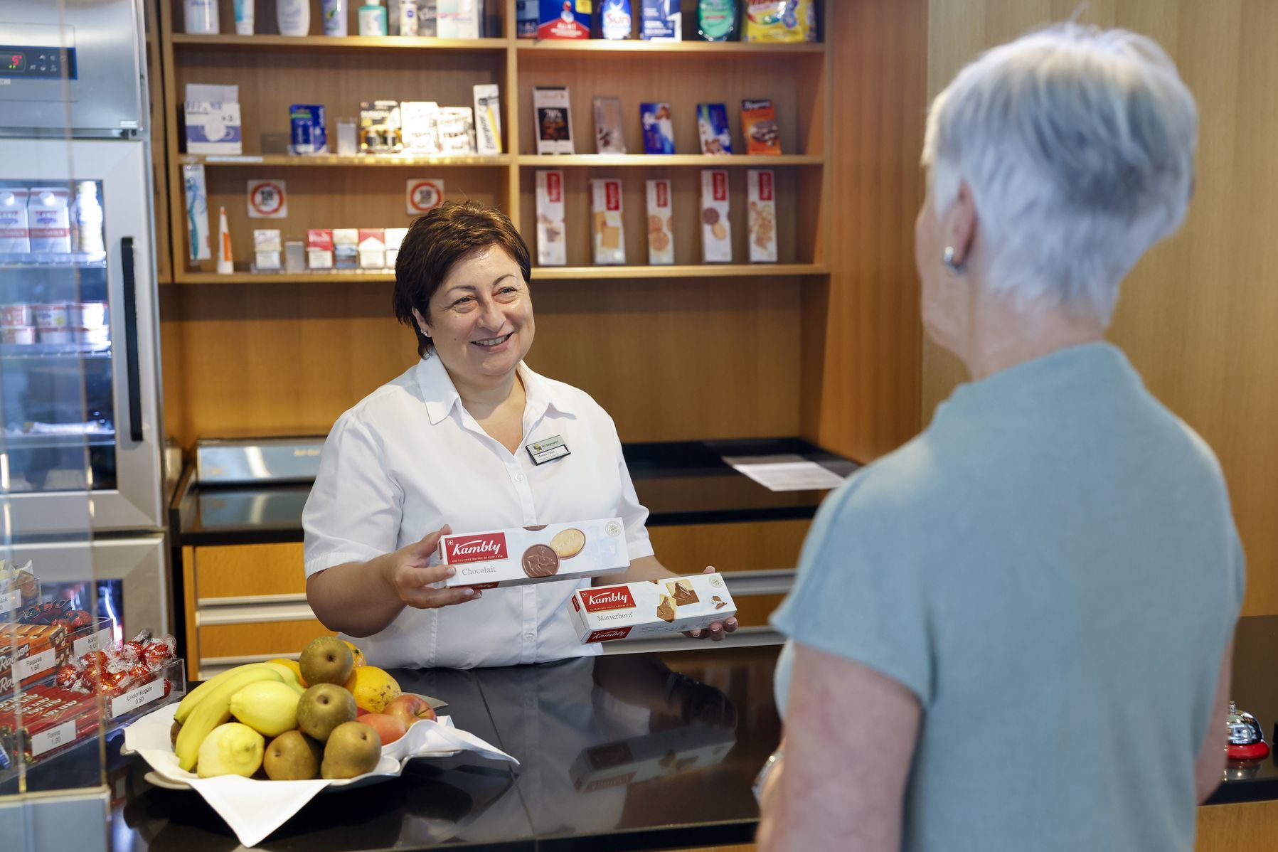 Burgerspittel im Viererfeld: Verkauf von Biskuits am Kiosk